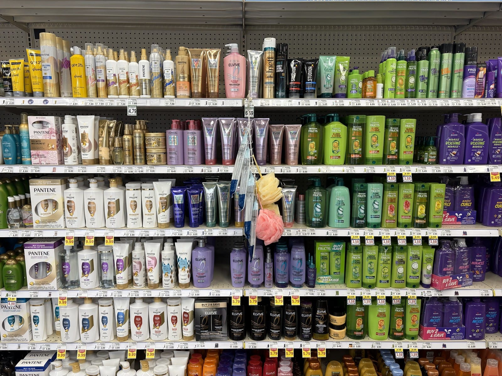 Bill seeks to ban toxic ingredients used in beauty industry
