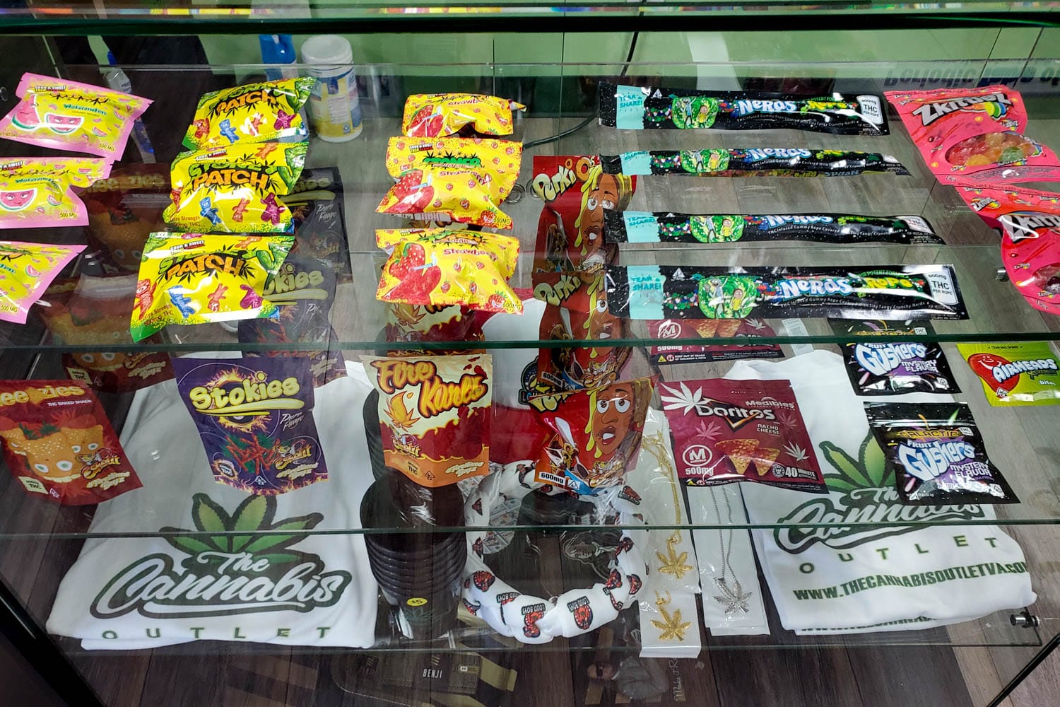 Virginia cannabis retail plan in limbo after lawmakers reject Spanberger changes
