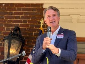 Youngkin returns to campaign trail, calls for court to strike redistricting vote