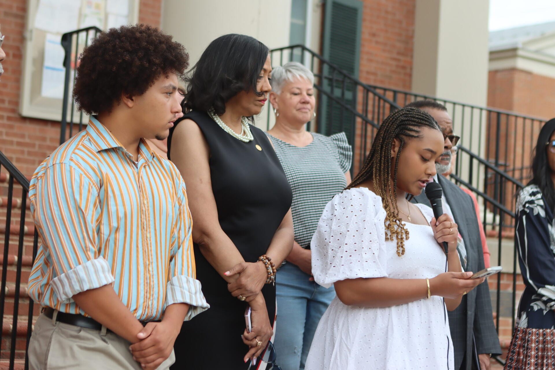 Va. school board to appeal federal court order to remove Confederate school names
