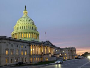 With 2 weeks until midterms, analysts say Dems still on track to win US House majority